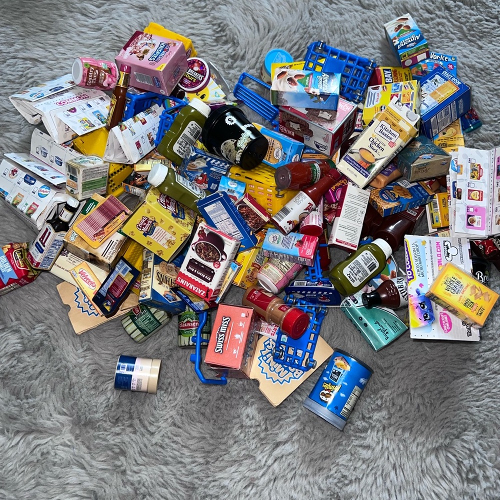 Mini Brands!!
